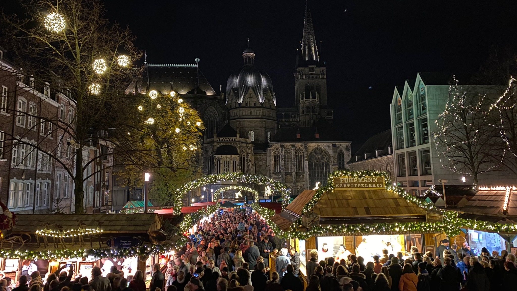 Aachener Weihnachtsmarkt (C) Veranstalter
