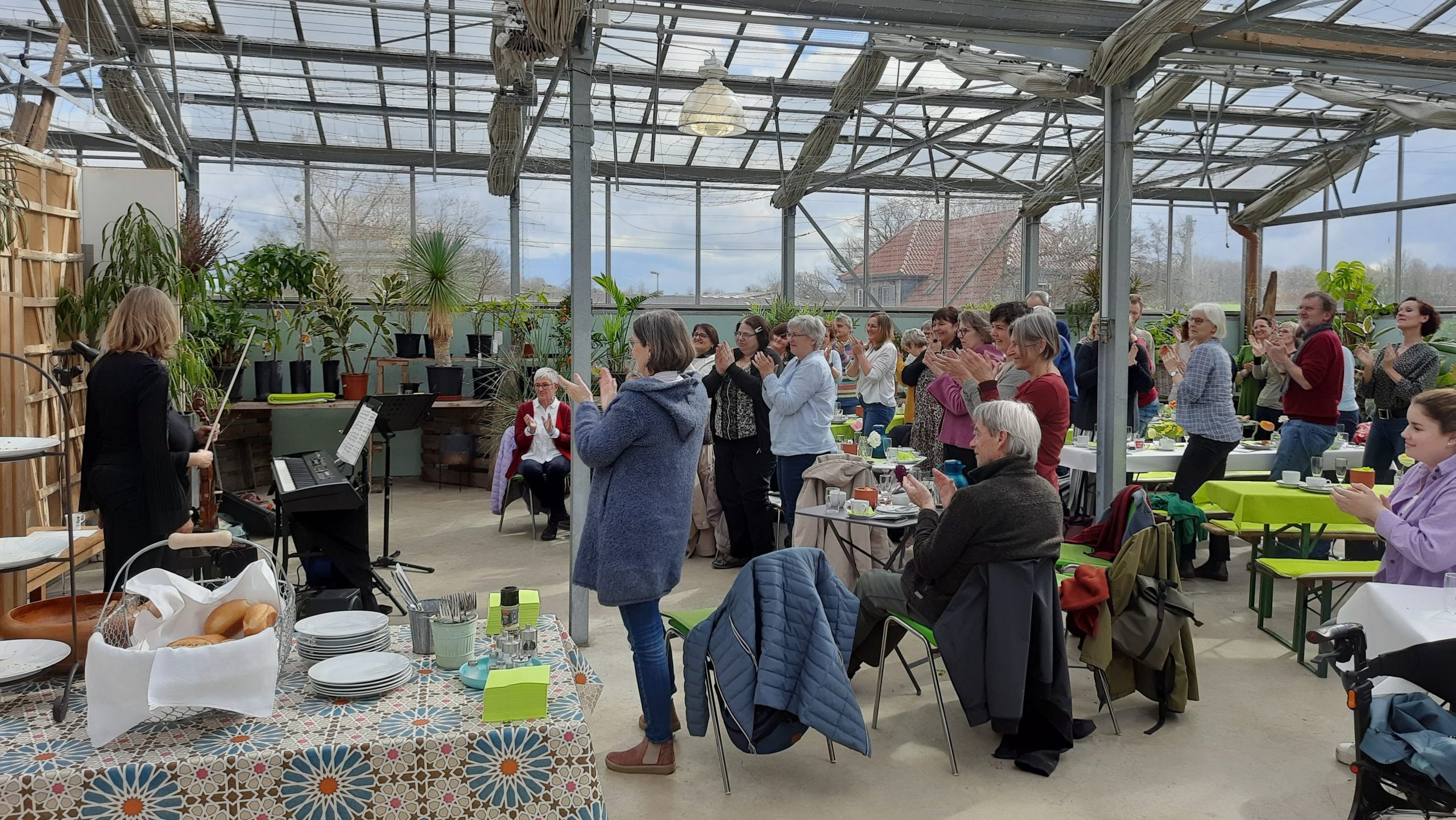 Musikalisch Frühstücken in der Orangerie. „Matinee mit dem Duo Tarantelle“.