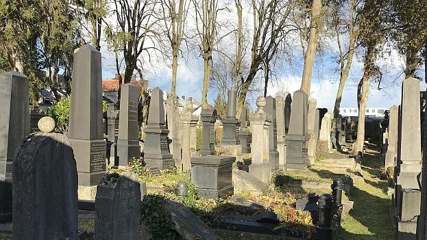 Bet Olam – Vergangenheit und Zukunft des juedischen Friedhofs in Aachen.