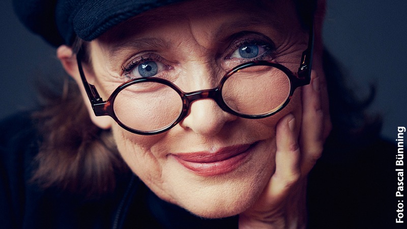 Städteregionale Kulturtage 2026. Katharina Thalbach. „Miss Merkel. Mord in der Uckermark“.