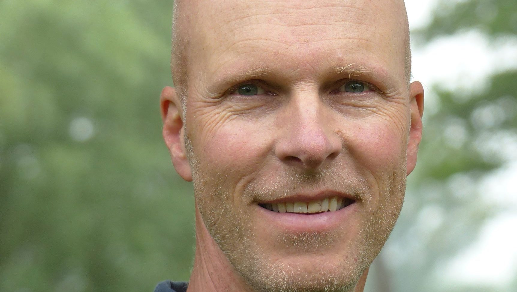 Florian Knöppler. „Mit dem ersten Licht“.