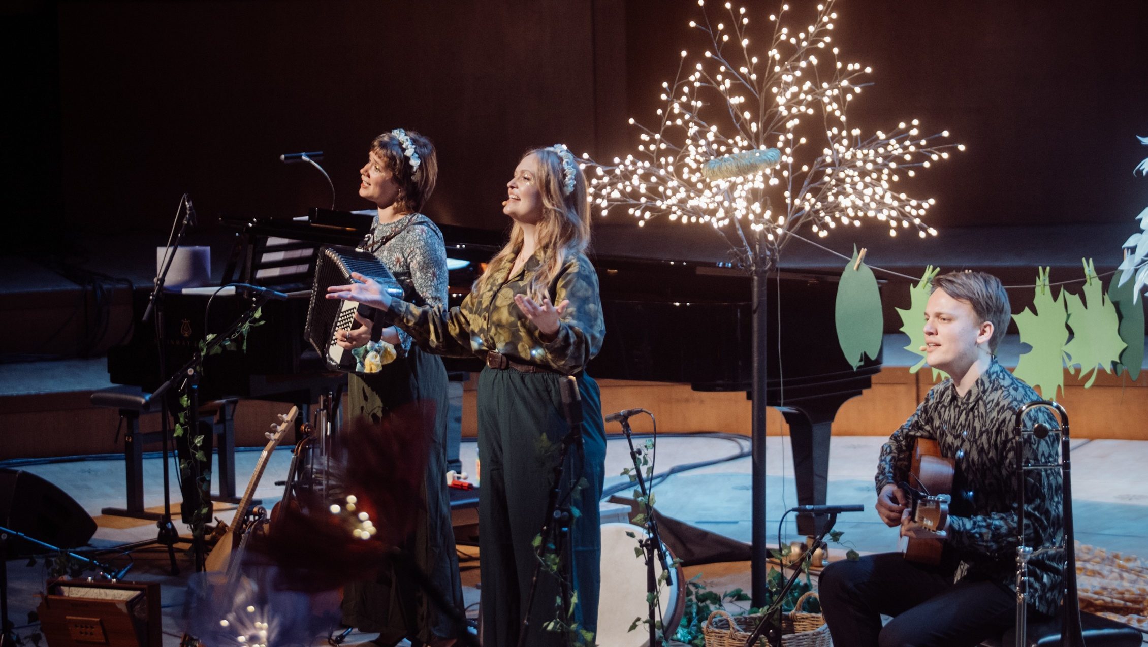 Kinderkonzert. „BlätterWerke“ Das Ensemble #kreuzvier.